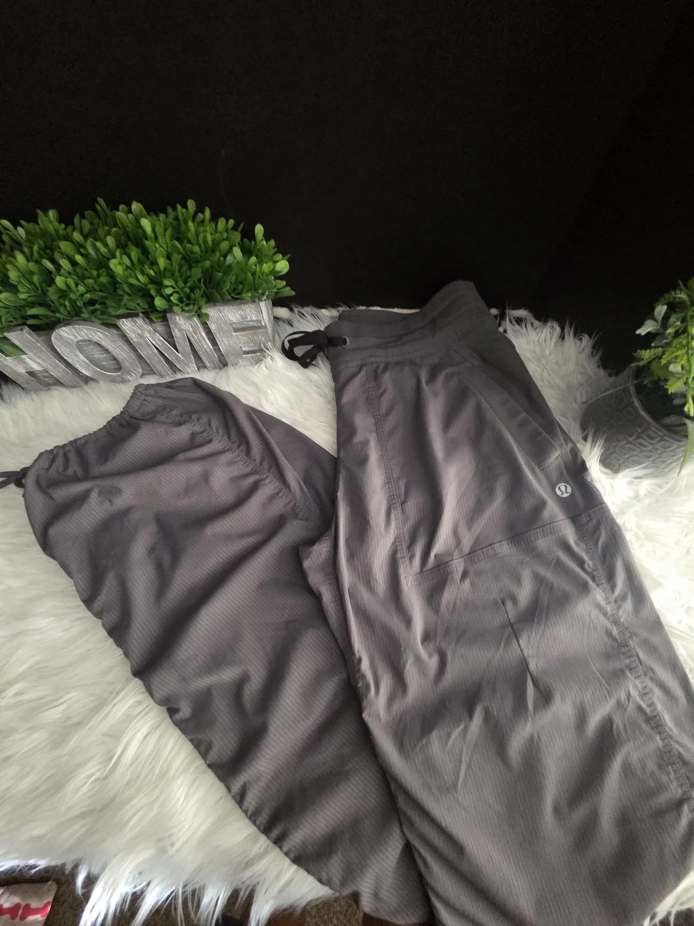 lululemon Dance Studio Charcoal  Drawstring Ruched Jogger Pants. Size 8